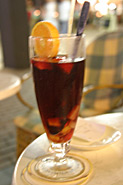 Ein Glas Sangria